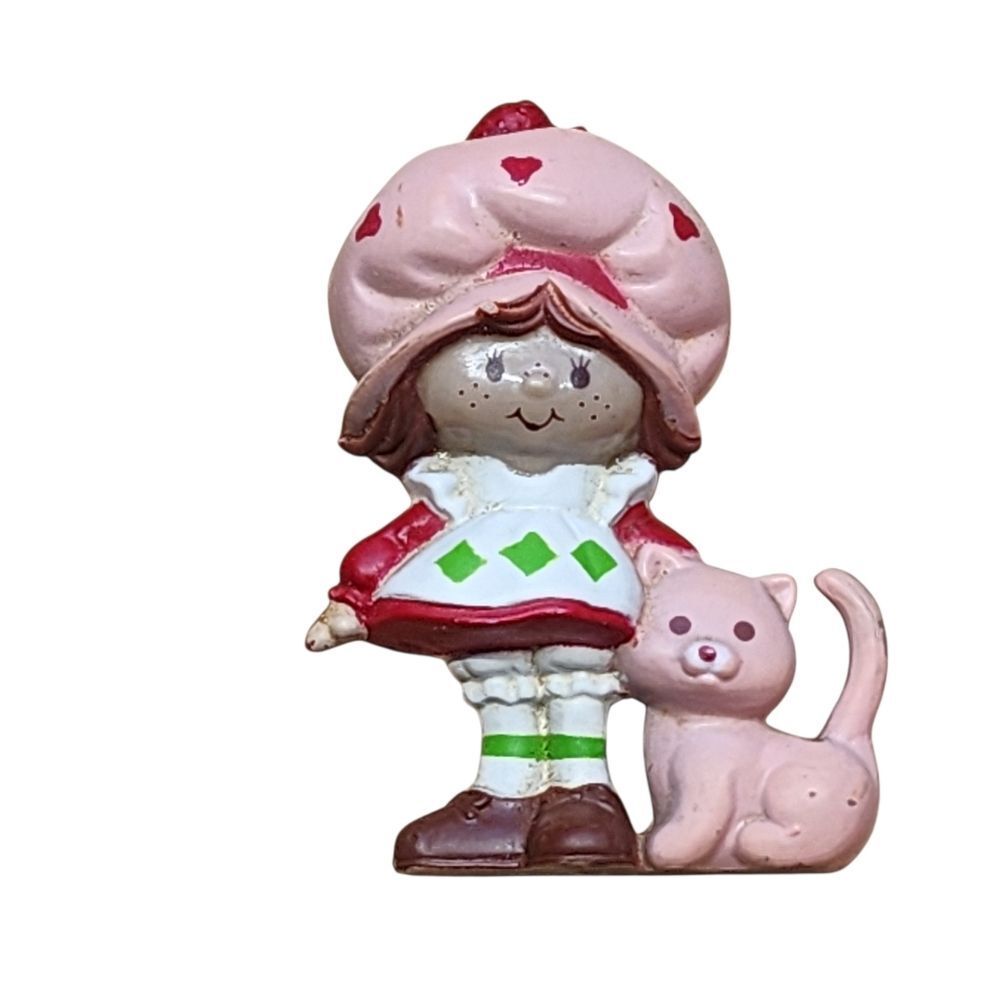 Vintage 1981 Kenner Strawberry Shortcake & Custard Figure